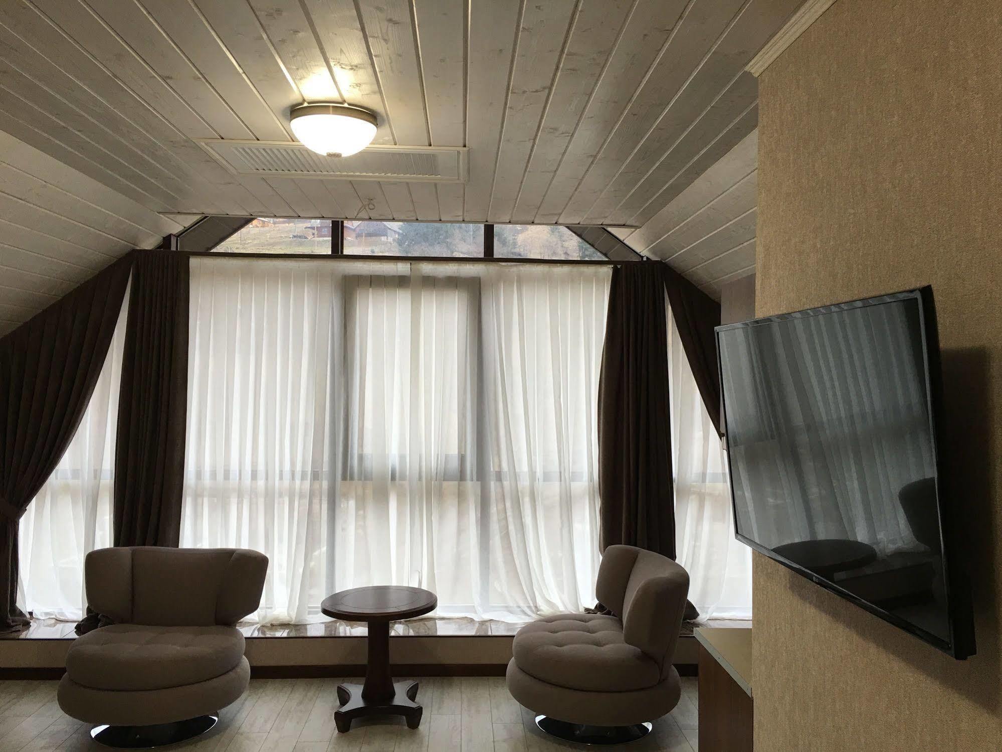 Carparosa Hotel Boekovel Buitenkant foto
